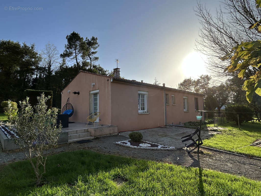 Maison à CORIGNAC