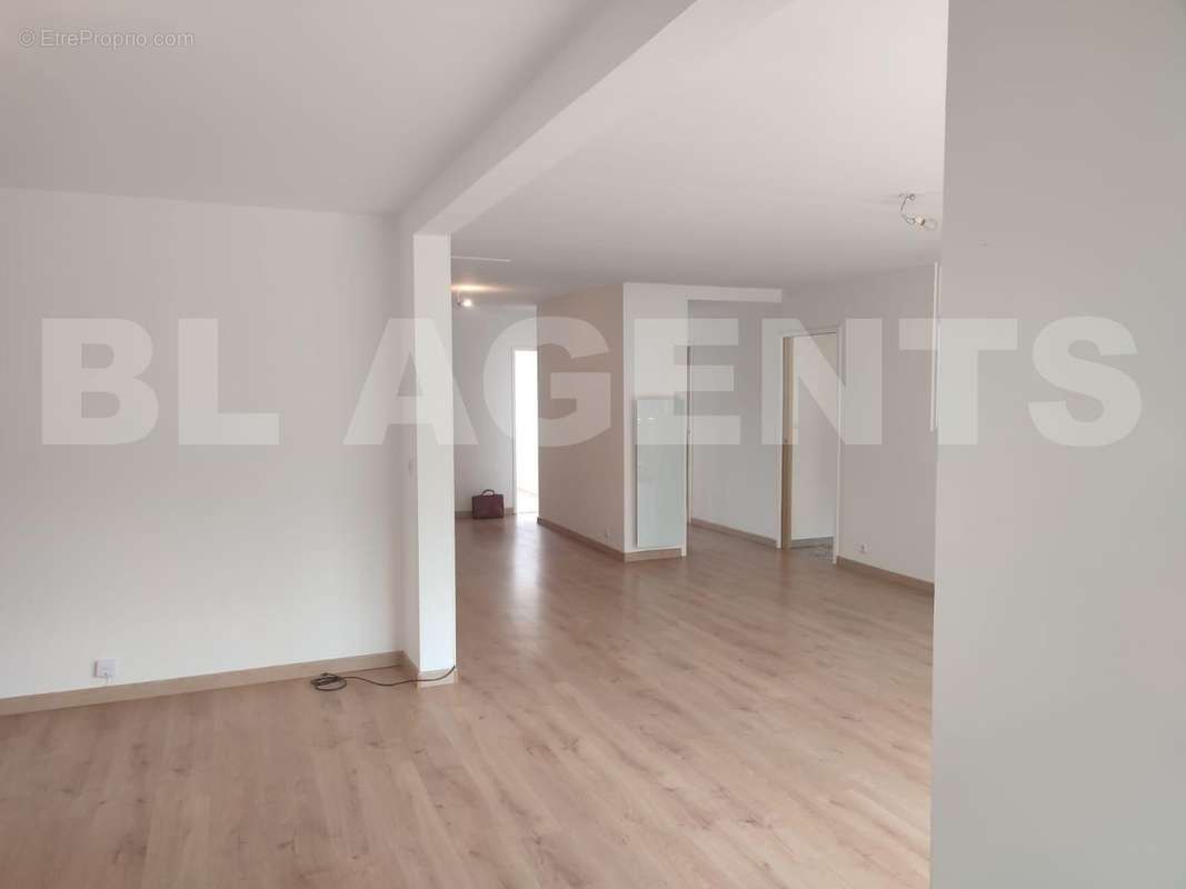 95d2b4f8-2d9c-4422-9d86-f773e62a3f5d - Appartement à SECLIN