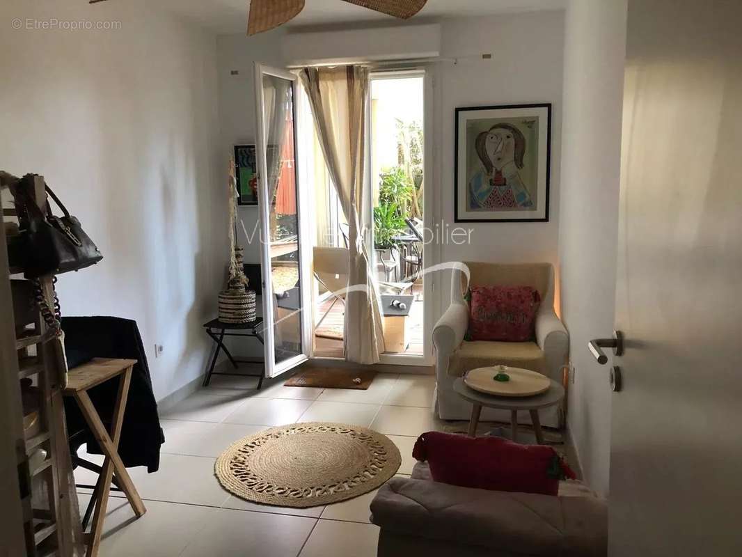 Appartement à BORMES-LES-MIMOSAS