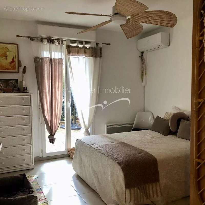 Appartement à BORMES-LES-MIMOSAS