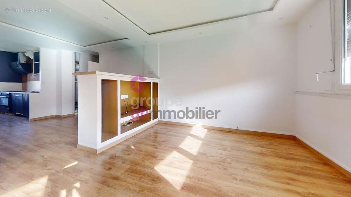 Appartement à SAINT-ETIENNE