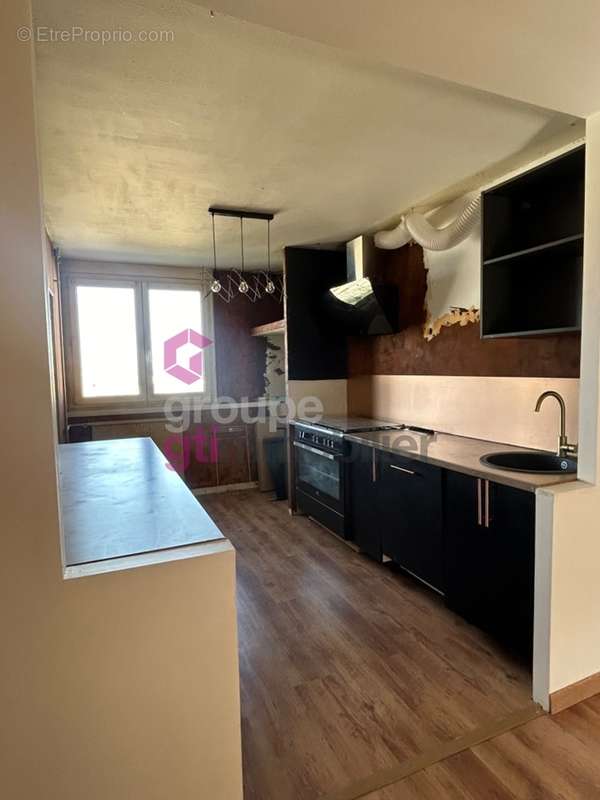 Appartement à SAINT-ETIENNE