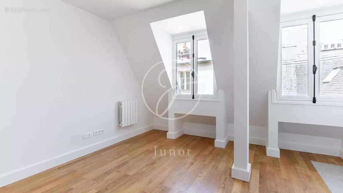 Appartement à PARIS-6E