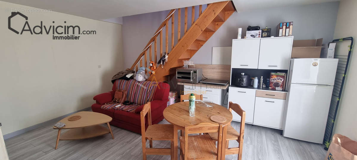 Appartement à SAINT-GEORGES-LES-BAILLARGEAUX