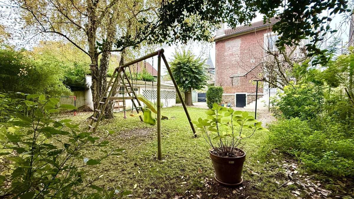 Maison à CLICHY-SOUS-BOIS