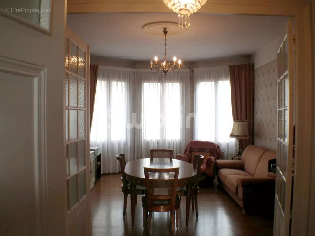 Appartement à LONS-LE-SAUNIER