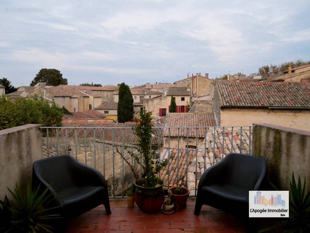 Appartement à UZES