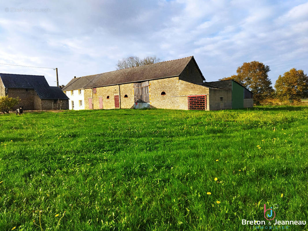 Maison à MAYENNE