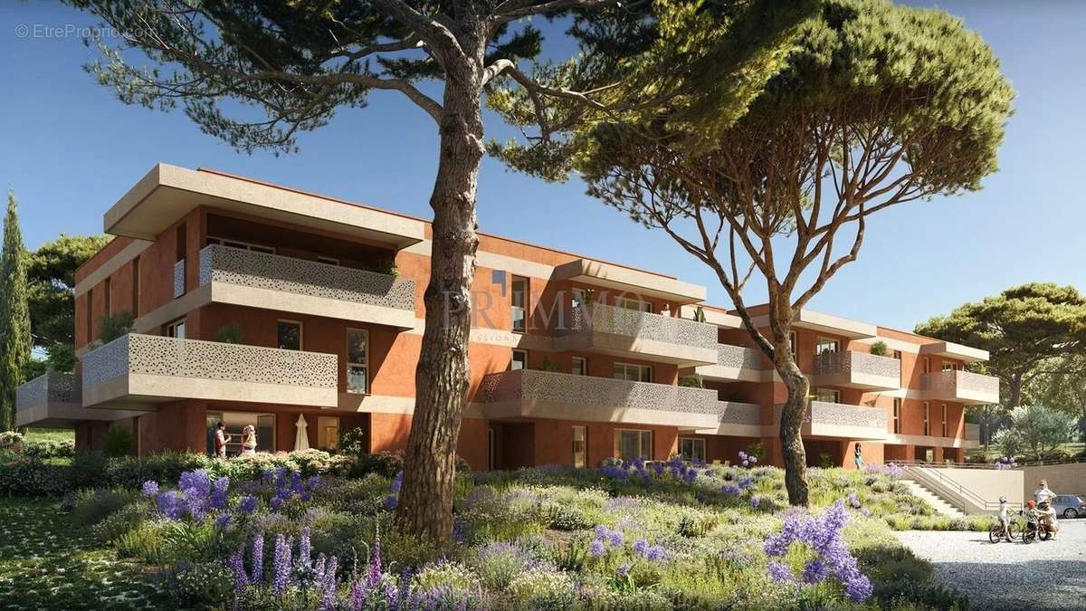 Appartement à FREJUS