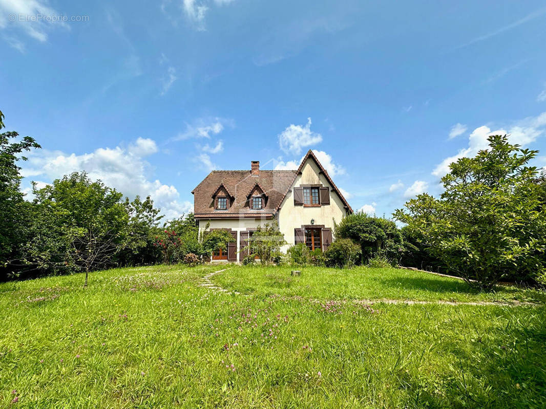 Maison à ISNEAUVILLE