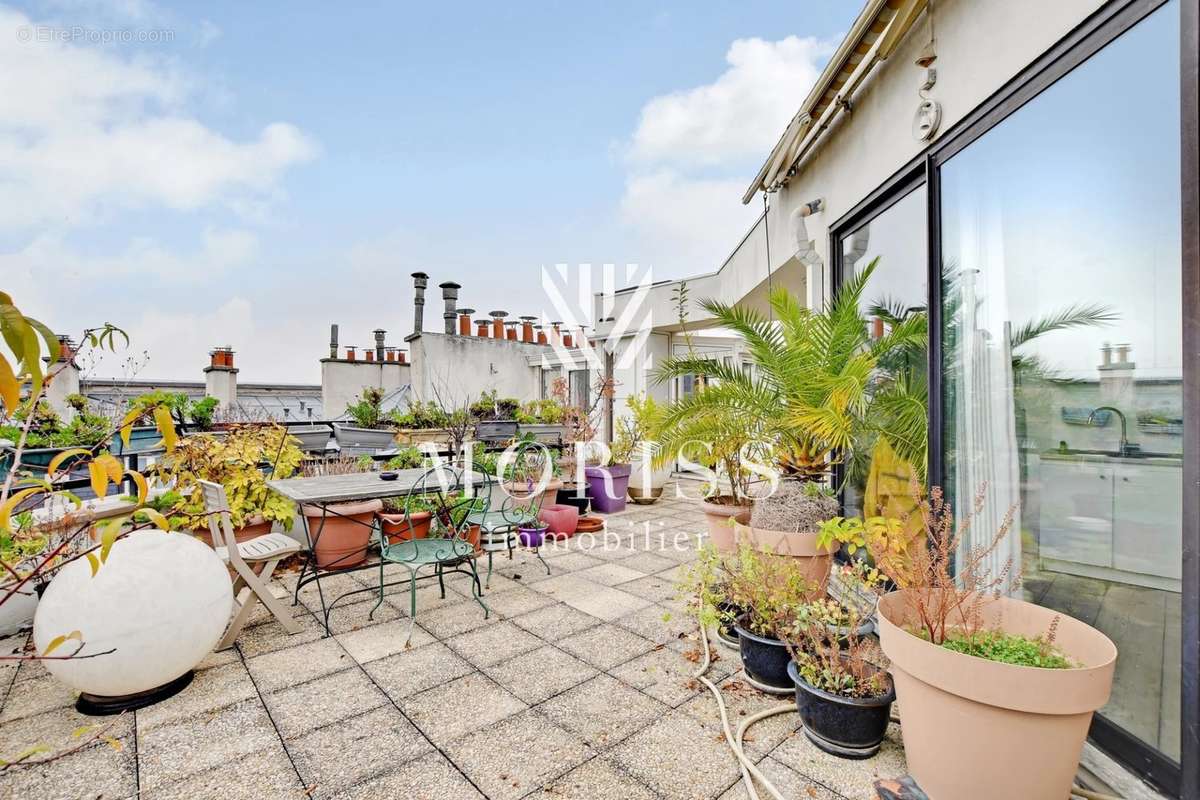 Appartement à LEVALLOIS-PERRET