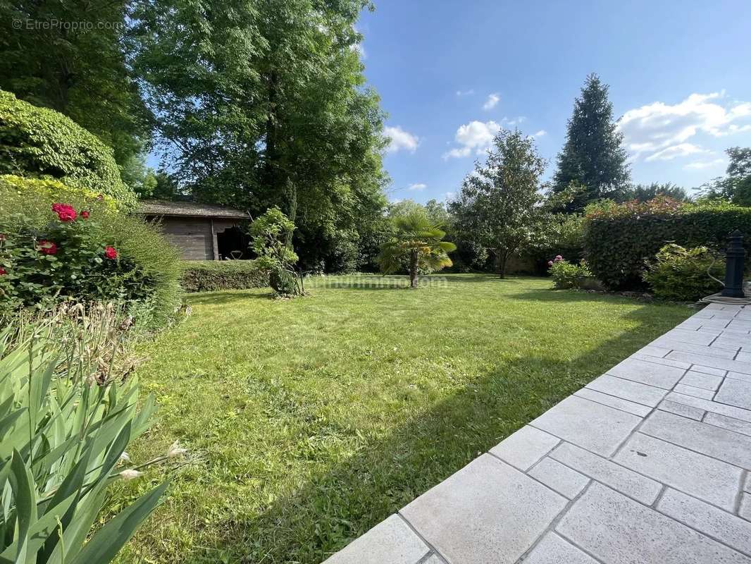 Maison à SOISY-SUR-SEINE