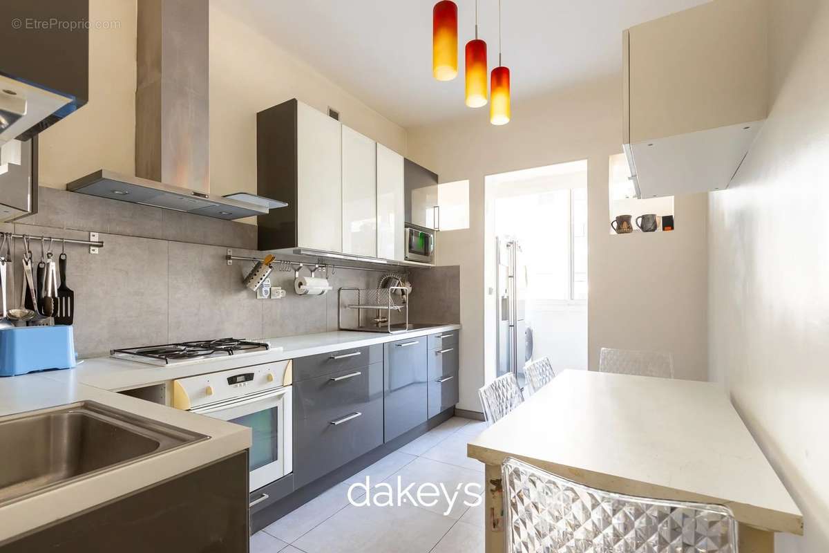 Appartement à MARSEILLE-8E