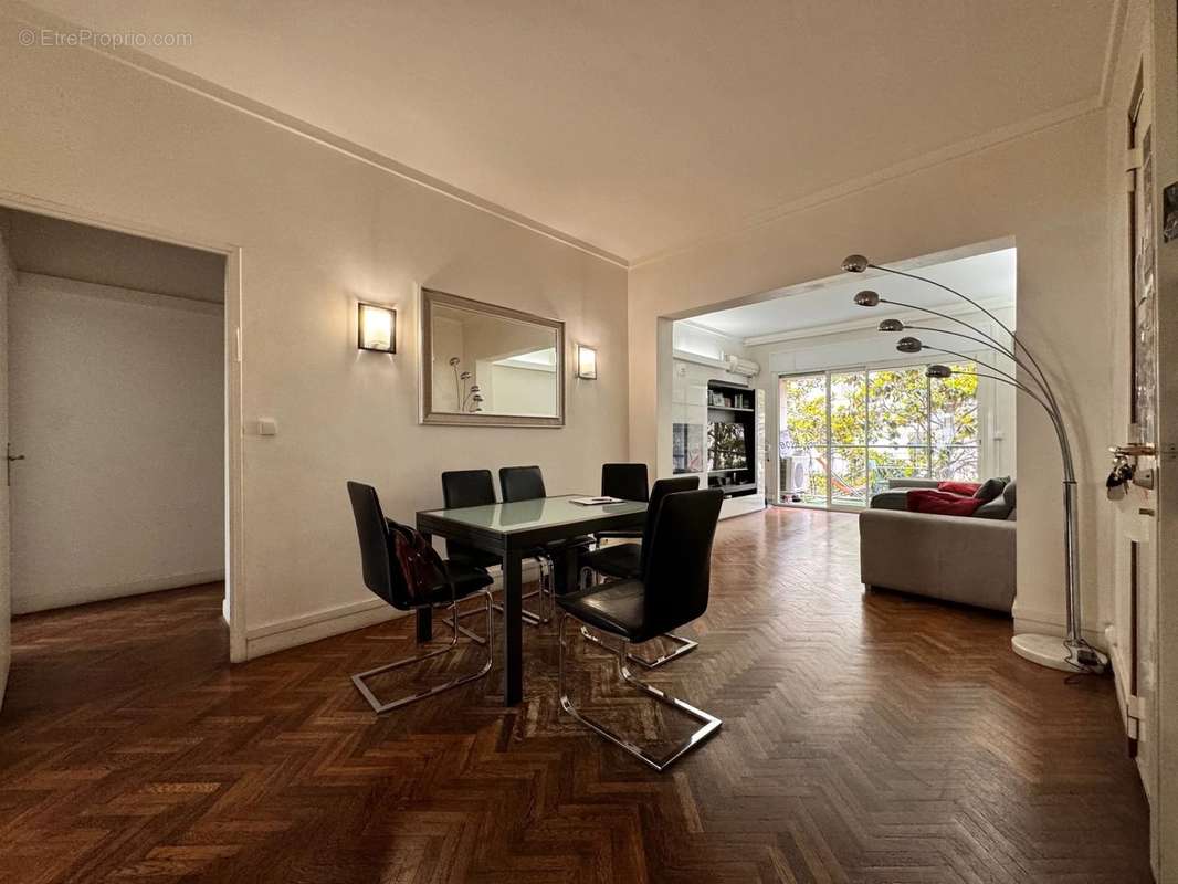 Appartement à MARSEILLE-8E