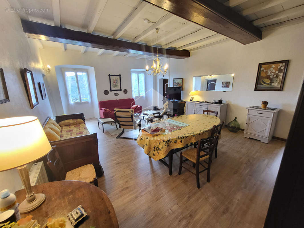 Appartement à MONTE