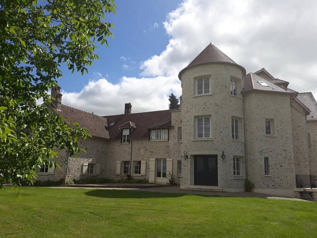 Maison à SAINT-LUBIN-DE-LA-HAYE