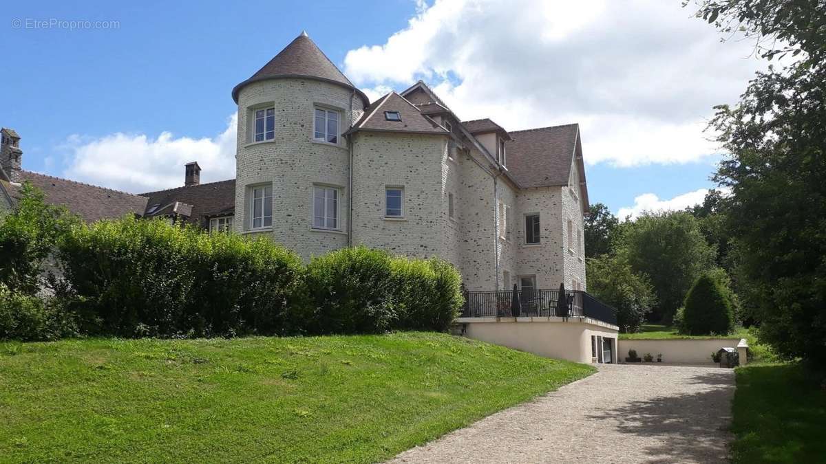 Maison à SAINT-LUBIN-DE-LA-HAYE