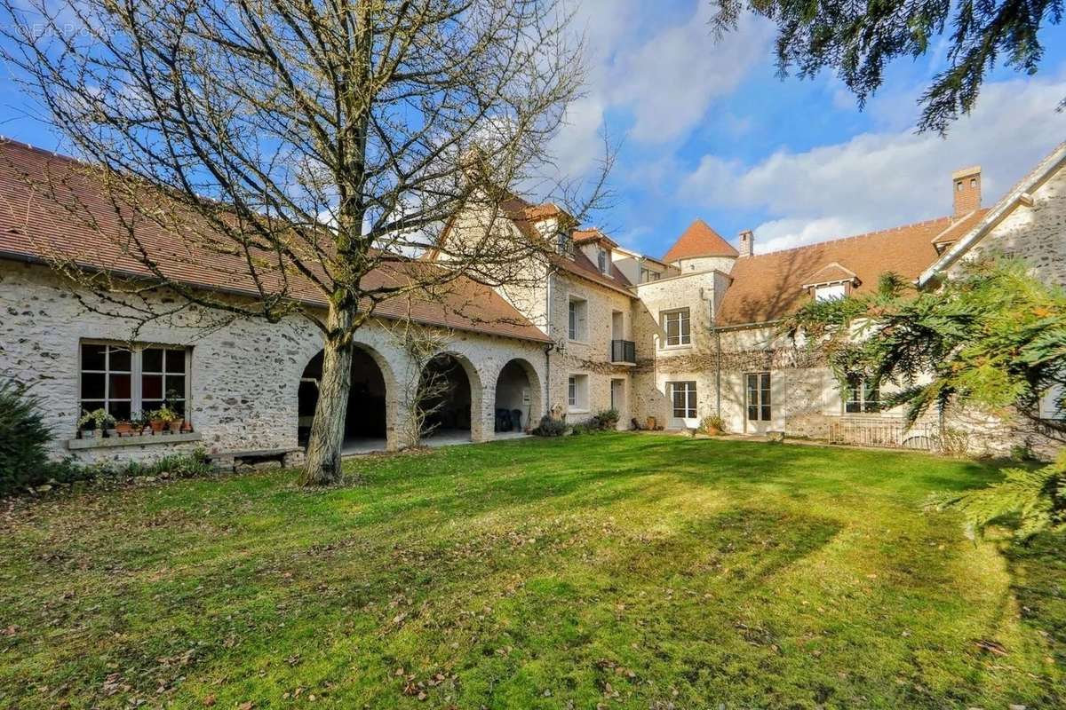 Maison à SAINT-LUBIN-DE-LA-HAYE