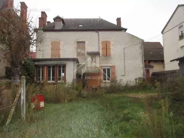 Maison à VARENNES-SUR-ALLIER