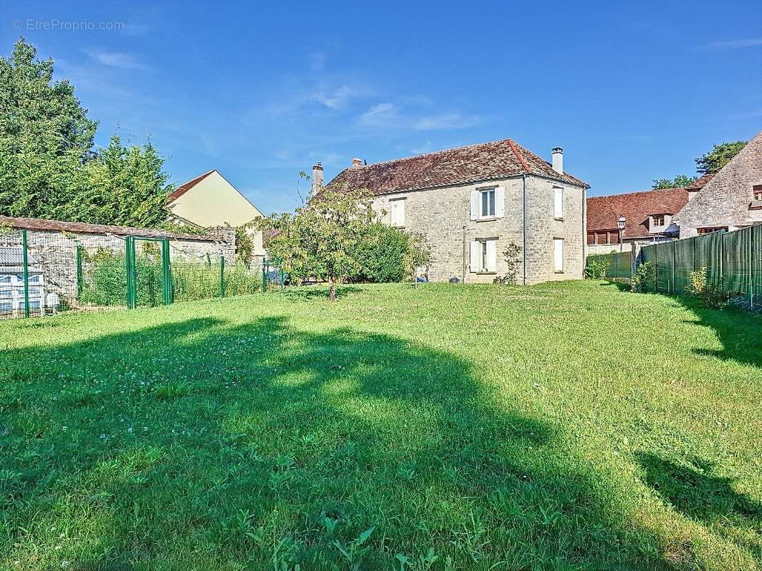 Maison à NOISY-SUR-ECOLE