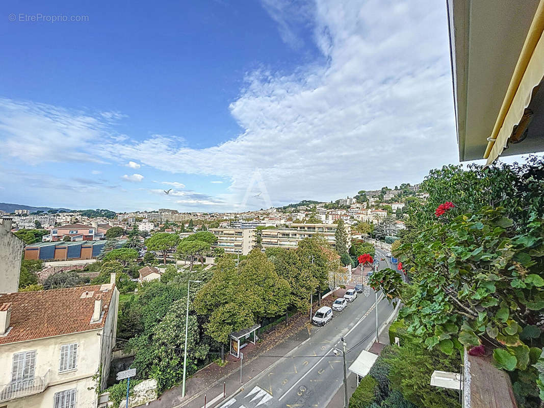 Appartement à LE CANNET