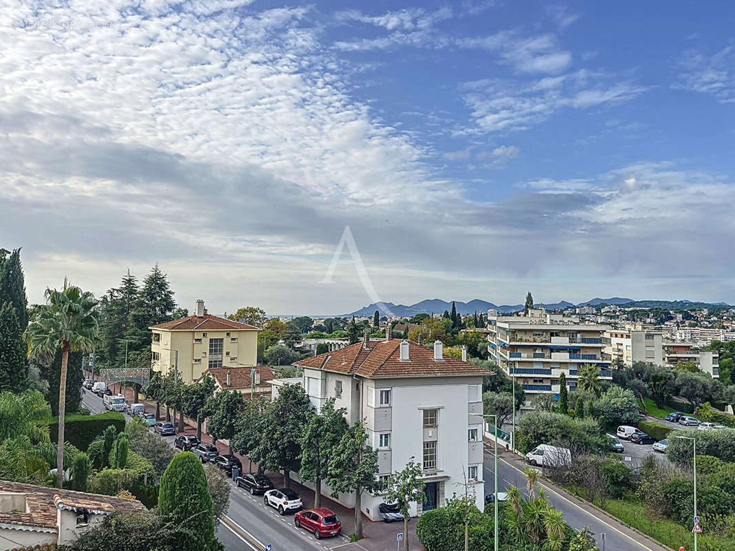 Appartement à LE CANNET