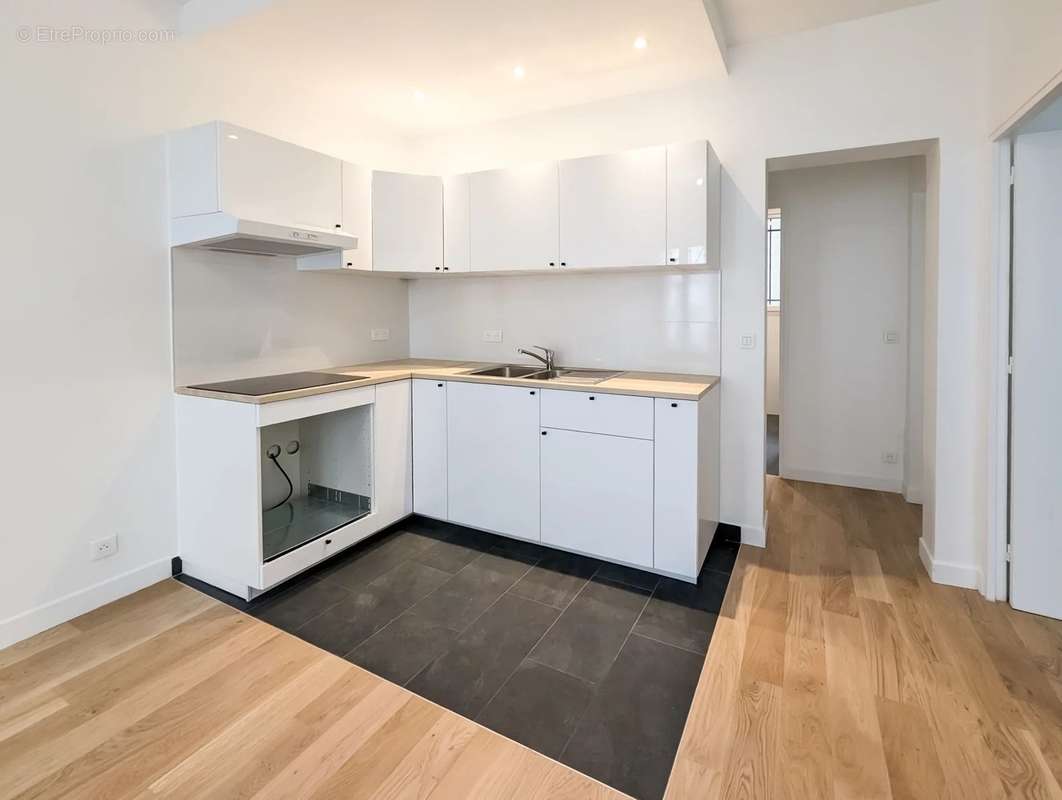 Appartement à PARIS-18E