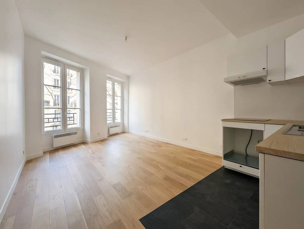 Appartement à PARIS-18E