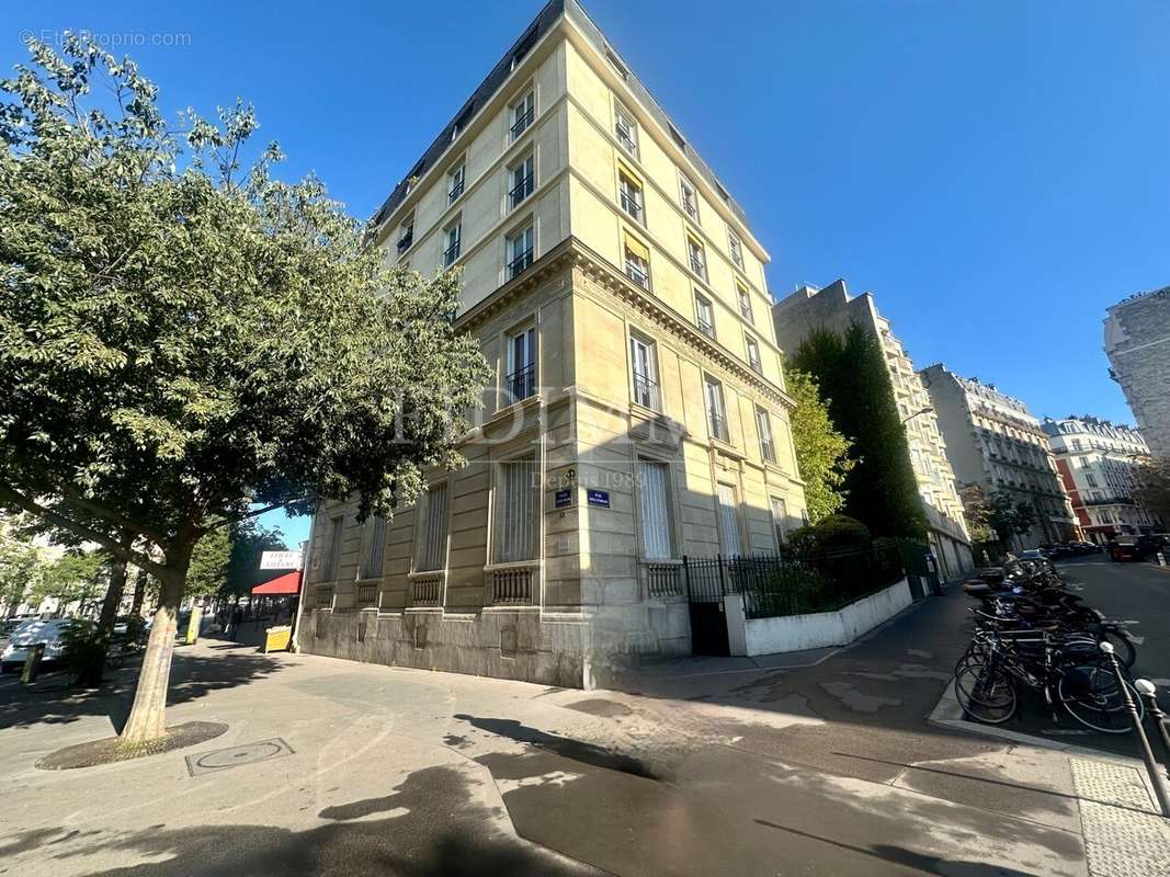 Appartement à PARIS-11E