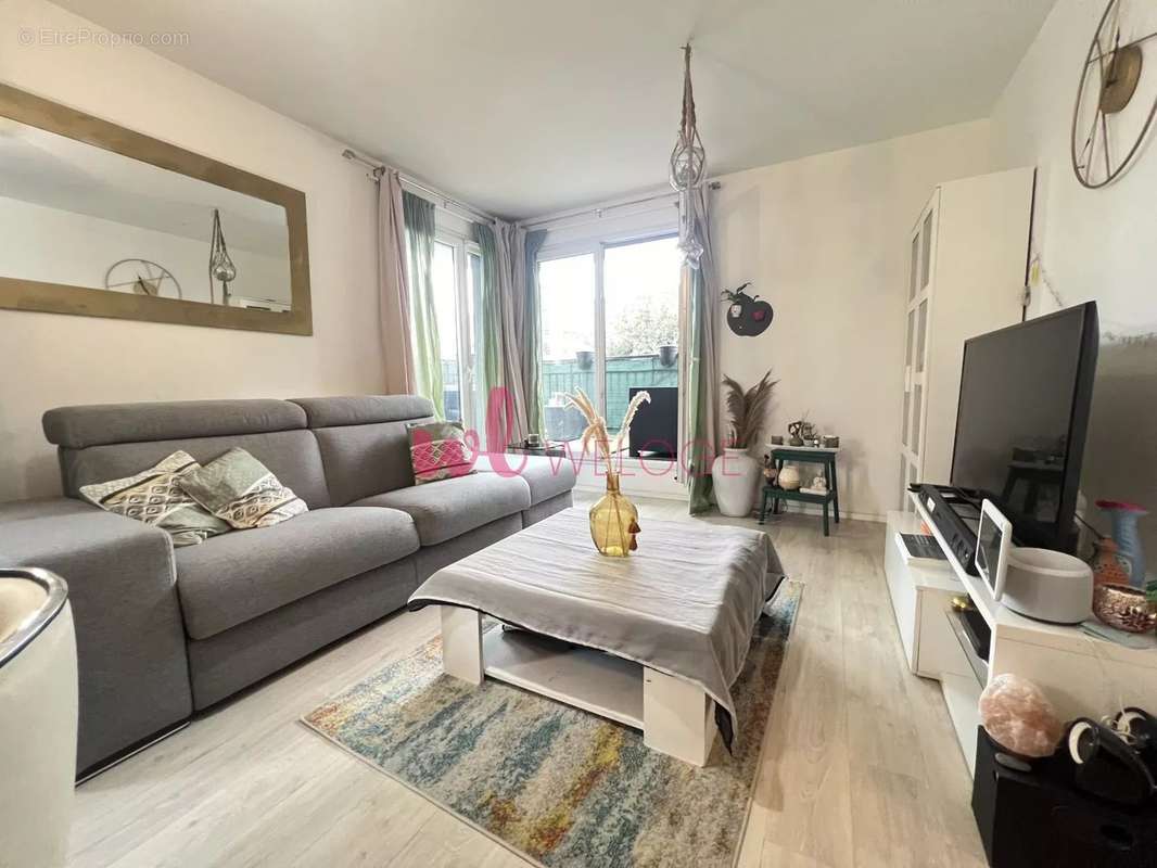 Appartement à LE BLANC-MESNIL