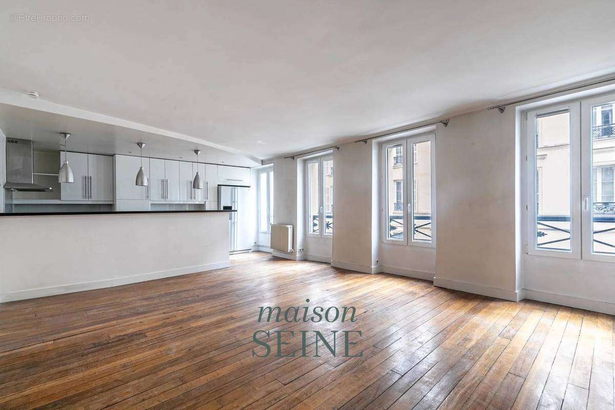 Appartement à PARIS-15E