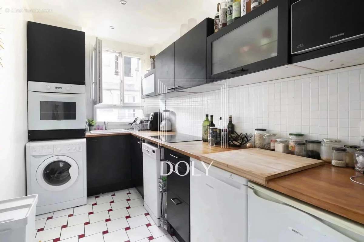 Appartement à PARIS-17E