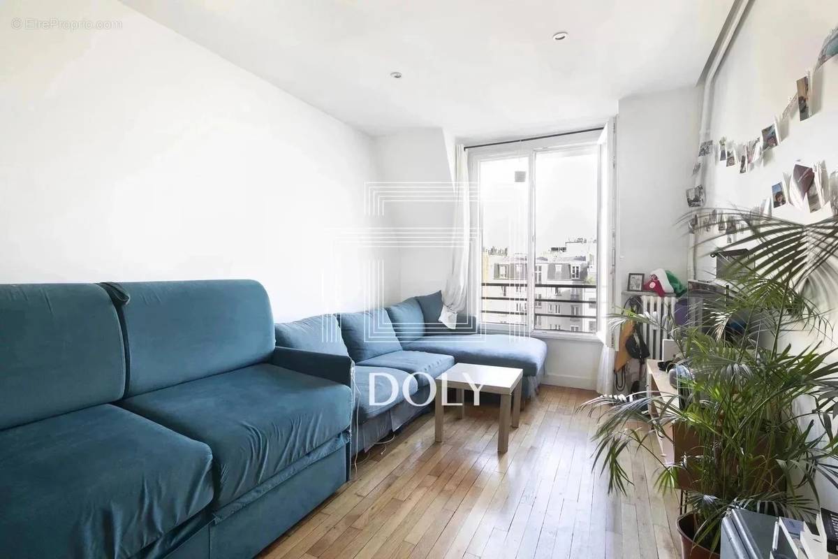 Appartement à PARIS-17E