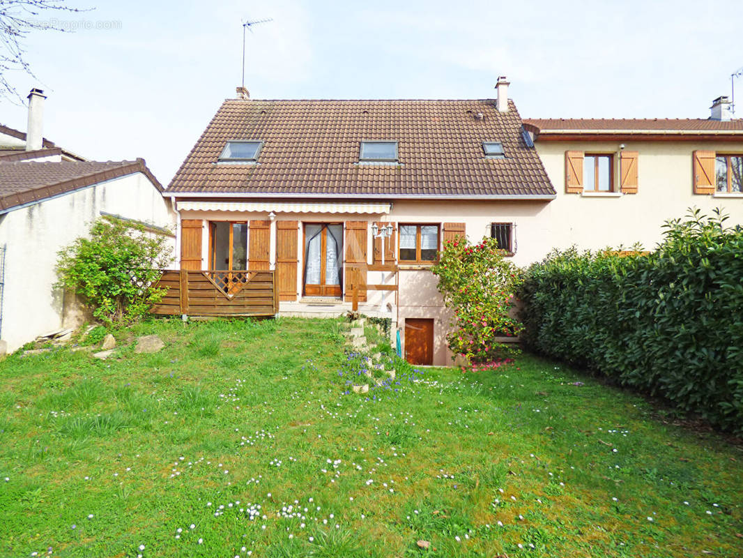 Maison à NEUILLY-SUR-MARNE