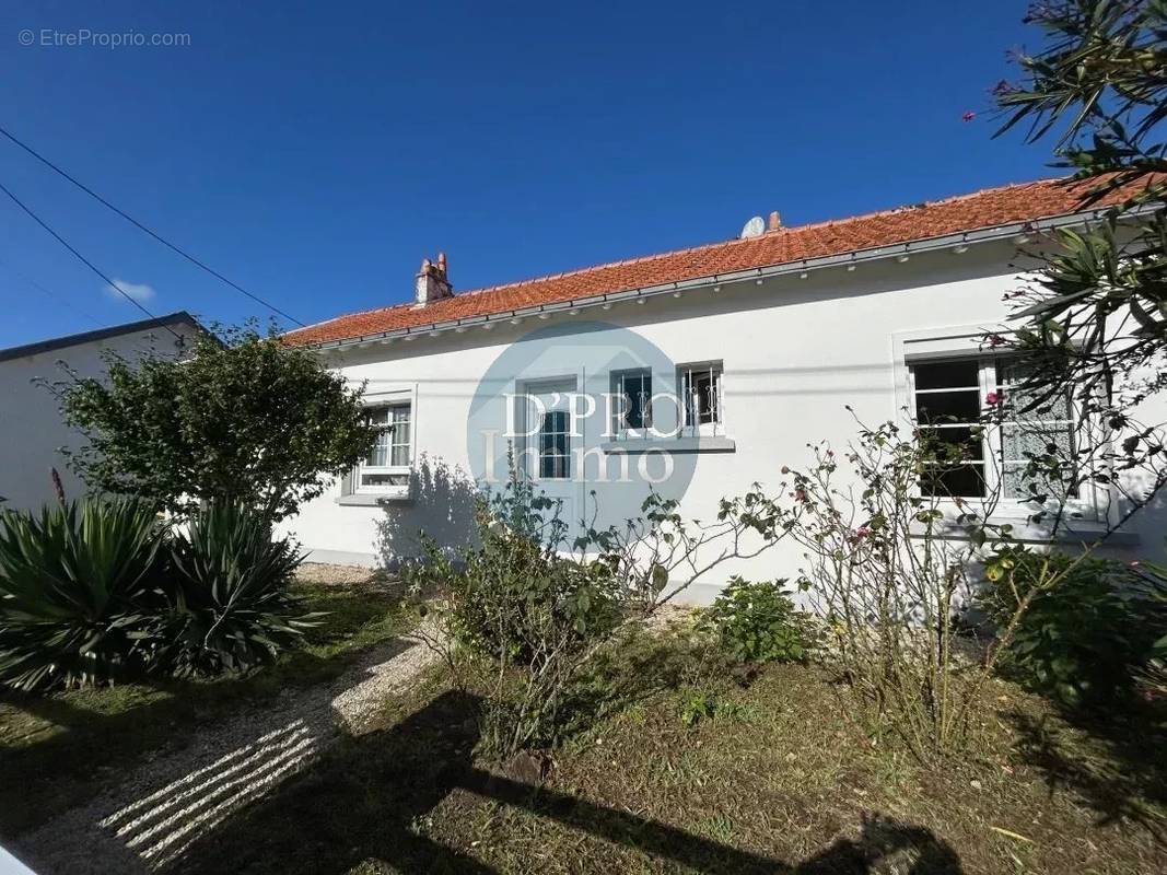 Maison à SAINT-SEBASTIEN-SUR-LOIRE