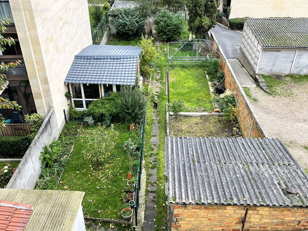 Appartement à NANTERRE