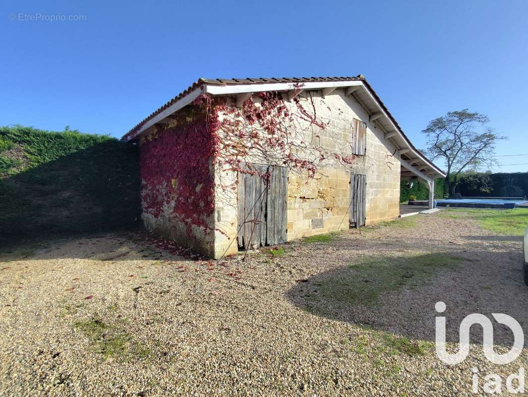 Photo 3 - Maison à LUSSAC