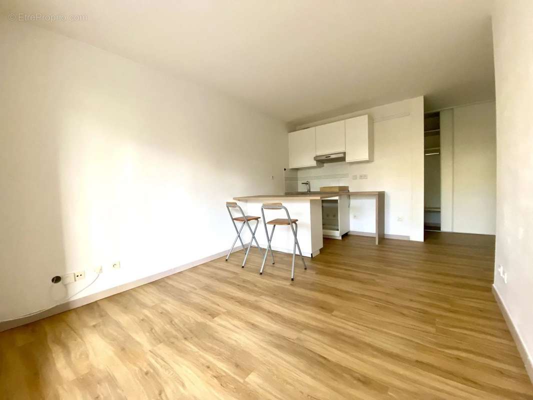 Appartement à MARSEILLE-9E