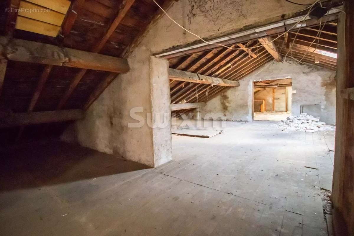 Appartement à LA MOUILLE