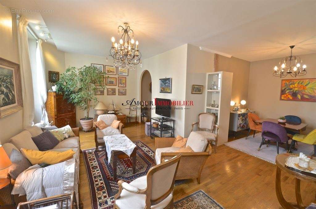 Appartement à PARIS-12E