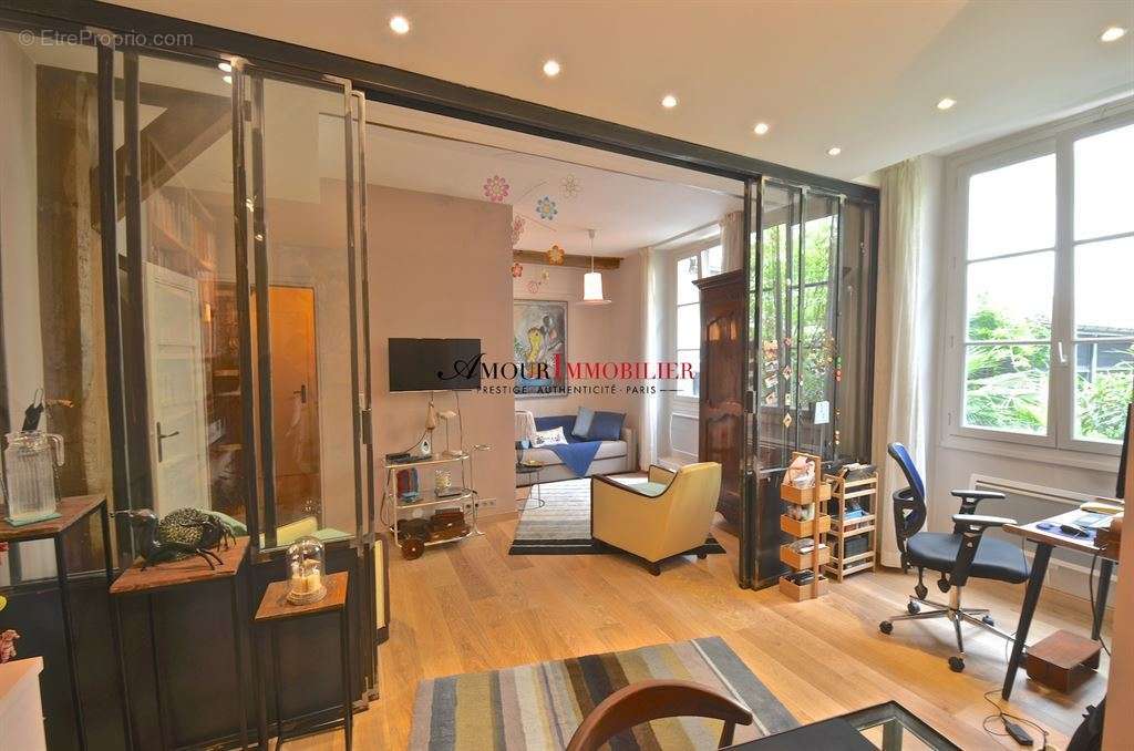 Appartement à PARIS-12E