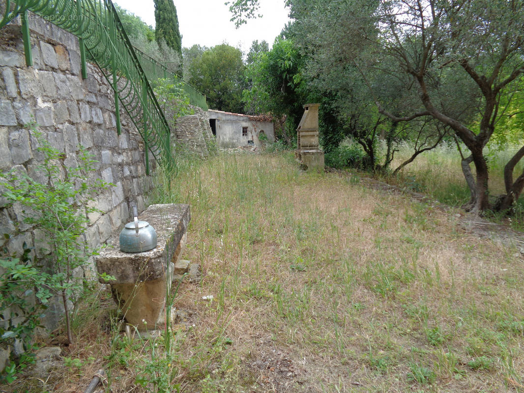 Terrain à NIMES