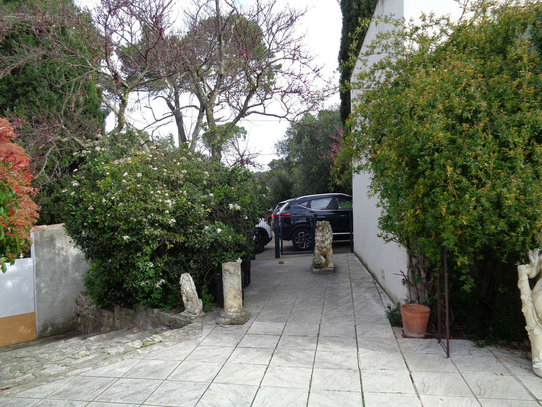 Maison à NIMES