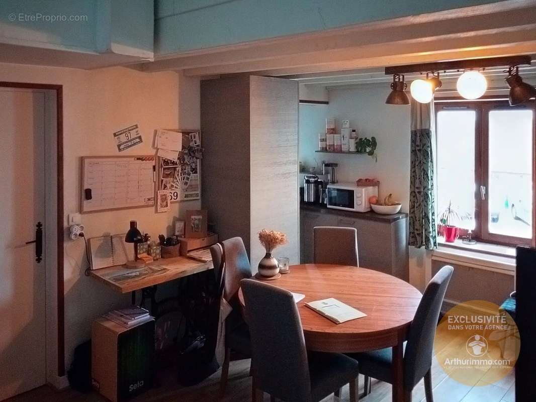 Appartement à MENUCOURT