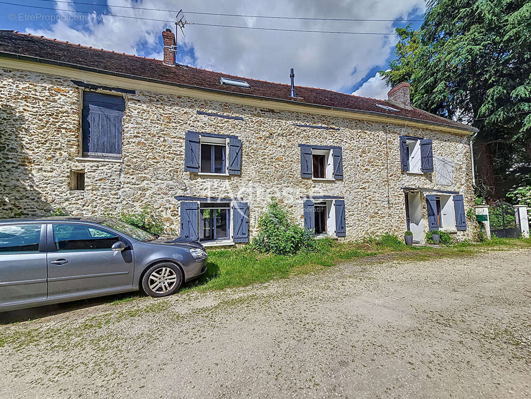 Maison à MOUROUX