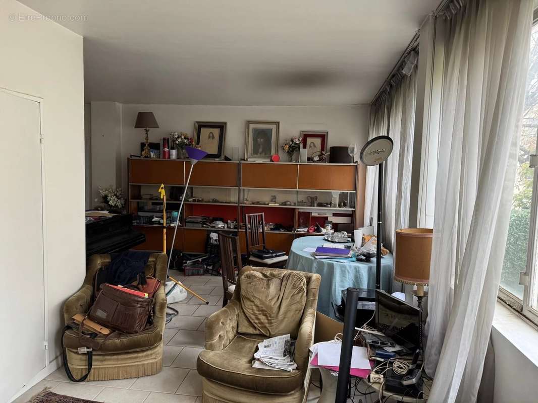 Appartement à NEUILLY-SUR-SEINE