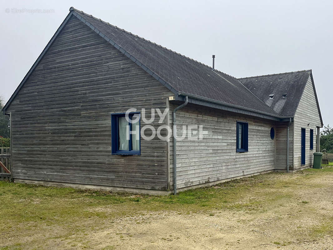 Maison à LANVALLAY