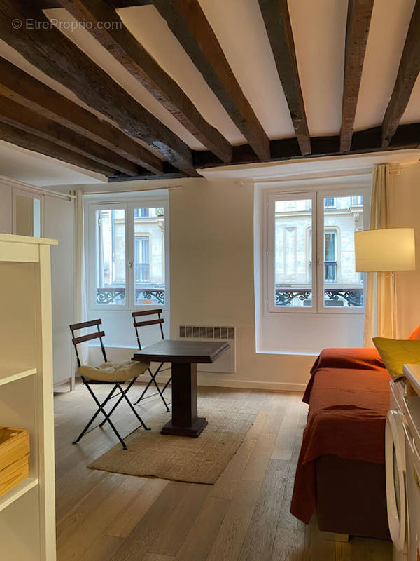 Appartement à PARIS-9E