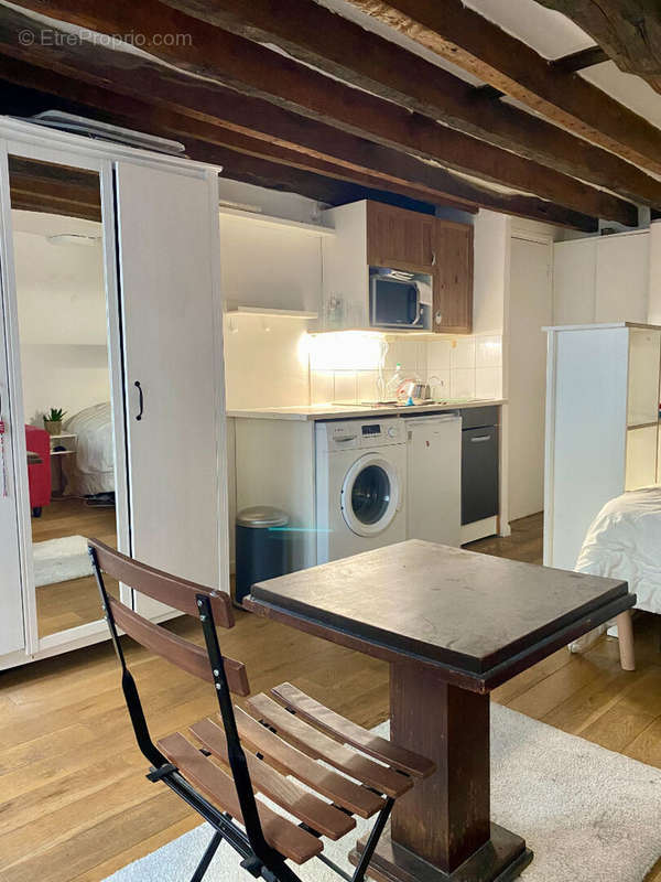 Appartement à PARIS-9E