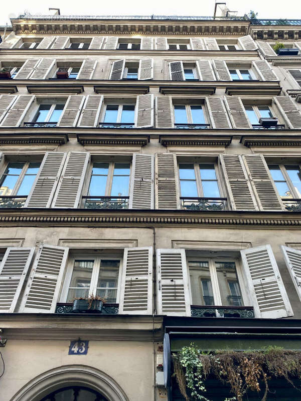 Appartement à PARIS-9E